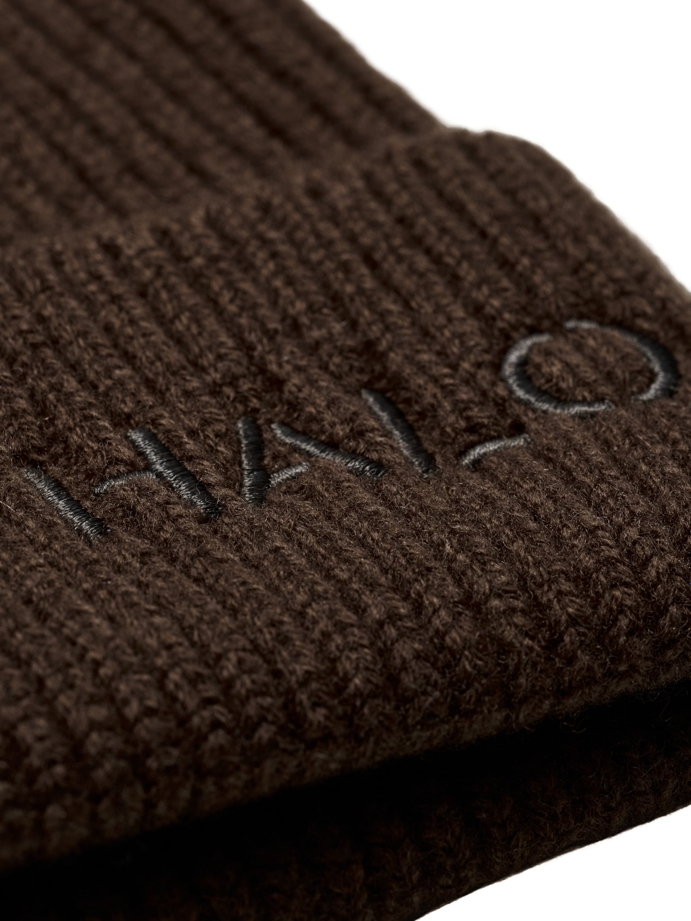 HALO Beanie in Brown