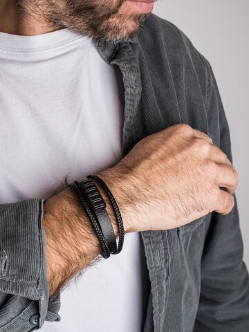 Akitsune Armband 'Fabula' in Schwarz