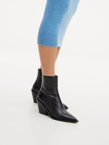 Karolina Kurkova Originals Ankle Boots 'Cassidy' in Black