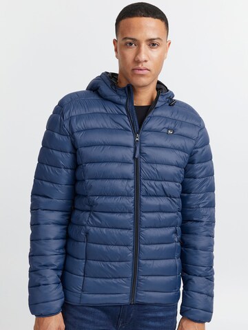 BLEND - Chaqueta de entretiempo 'Romsey' en azul: frente