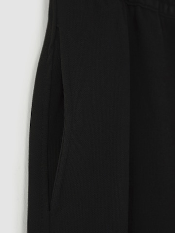 Trendyol Regular Hose in Schwarz