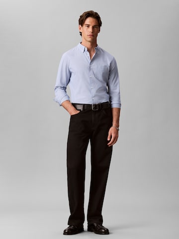 Calvin Klein Jeans Klasický střih Košile 'Classic' – modrá