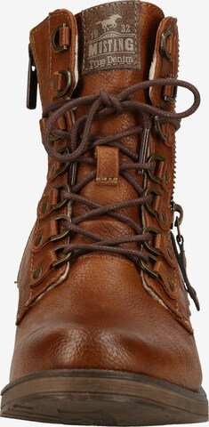 MUSTANG Lace-Up Ankle Boots in Brown