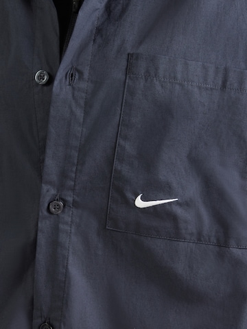 Nike Sportswear Blouse 'CHLL' in Zwart