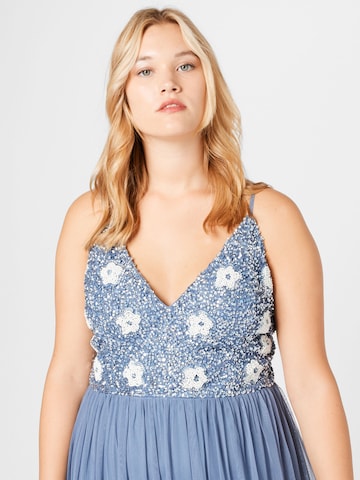 Robe de soirée 'Avon' Lace & Beads Plus en bleu