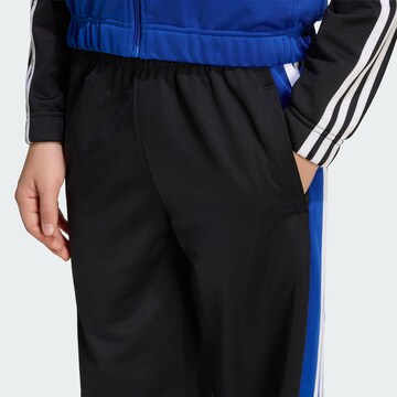 ADIDAS ORIGINALSWide Leg/ Široke nogavice Sportske hlače 'Pokemon Adibreak' - crna boja