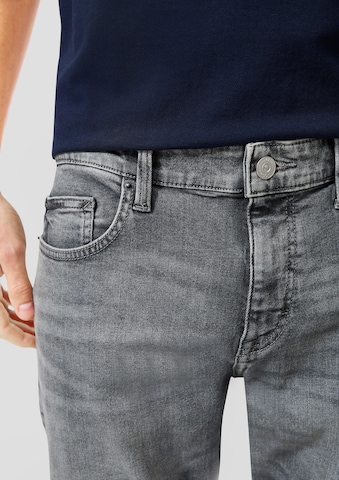 QS Slimfit Jeans in Grijs