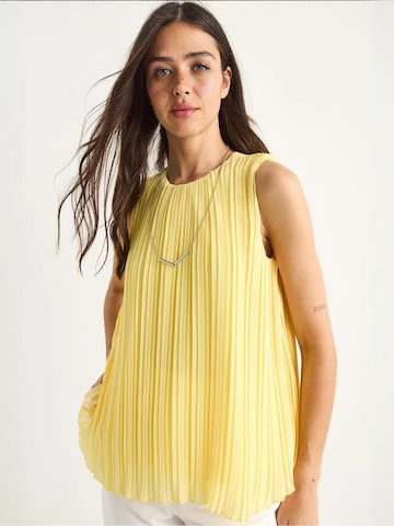 Bianco Lucci Blouse in Geel