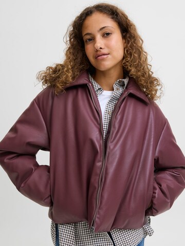 Veste mi-saison 'JXCALA' JJXX en rouge