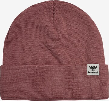 Hummel Beanie in Purple: front