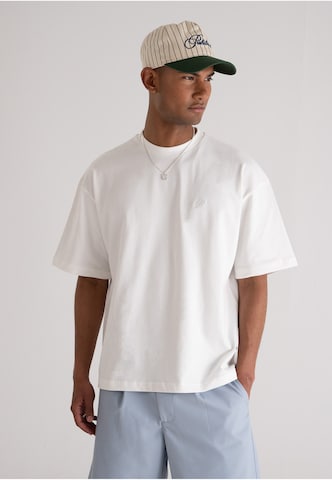 Prohibited Shirt 'Grand Pool' in White: front