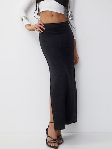 Pull&Bear Rock in Schwarz: Vorderseite