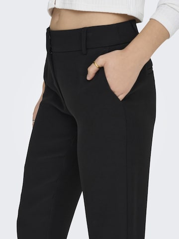 Regular Pantalon à plis ONLY en noir