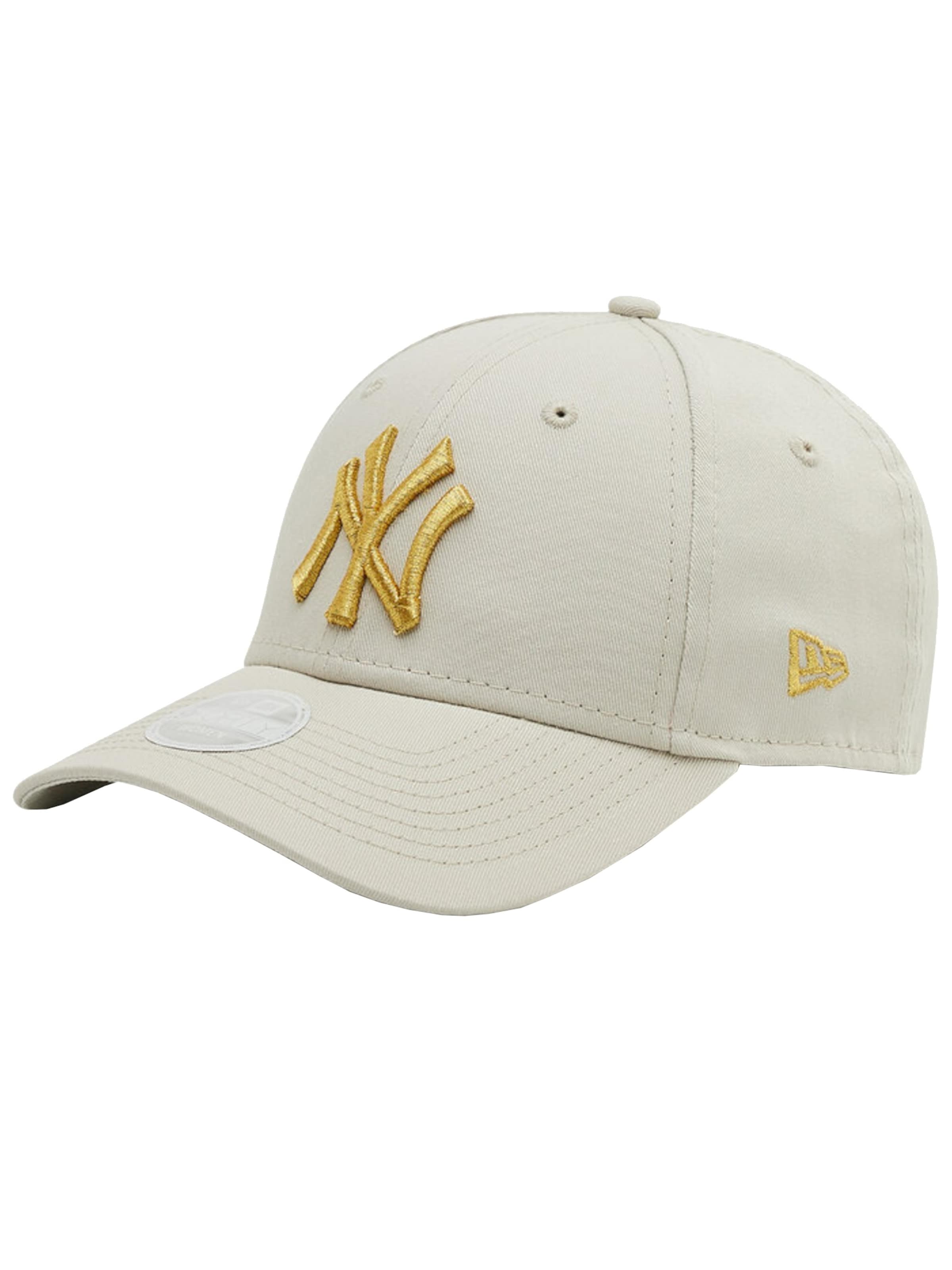 NEW ERA Cap 'New Era New York Yankees Wmns Metallic Logo Cap' in Beige: front