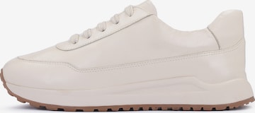 Baskets basses Kazar en blanc : devant