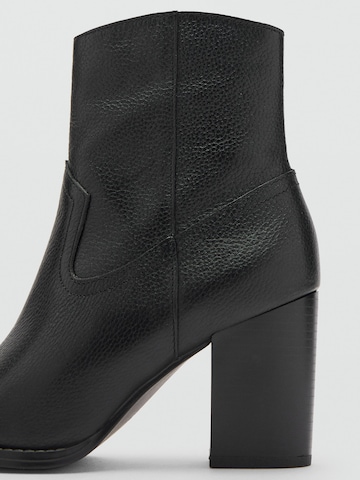 MANGO Nilkkurit 'Aris' värissä musta