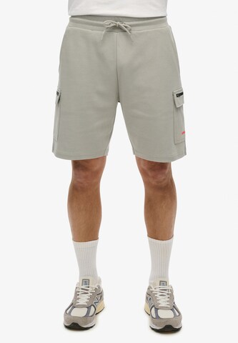 Superdry Regular Cargo trousers in Grey: front