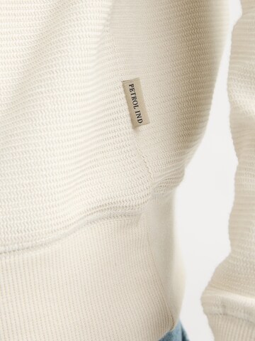 Petrol IndustriesSweater majica - bijela boja