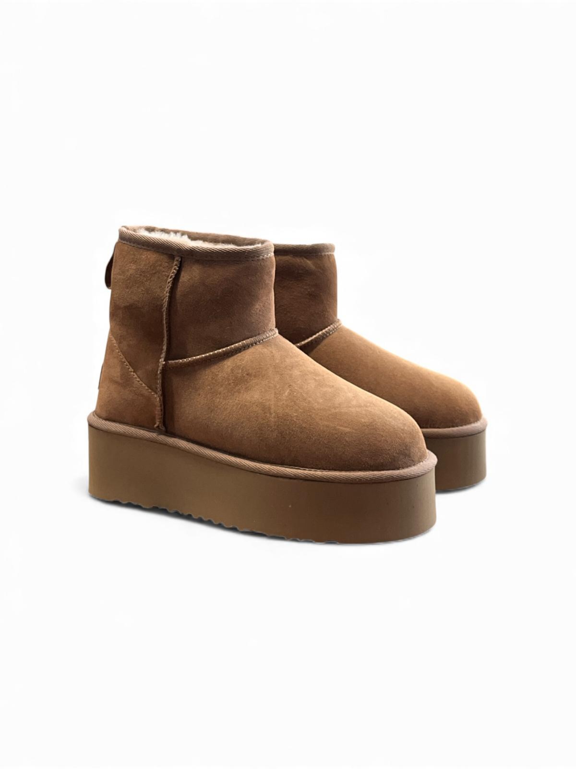Begoria Boots 'Long Suede' in Brown