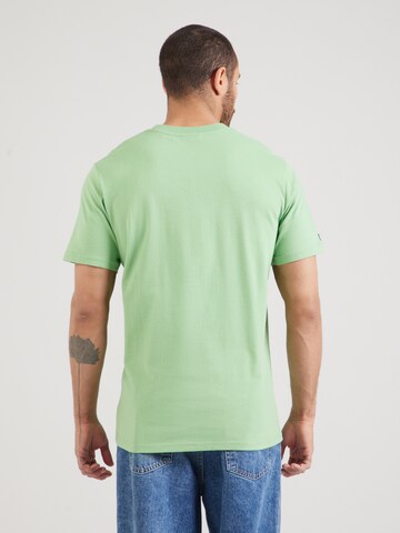 T-Shirt 'GASOLINE' Superdry en vert : derrière