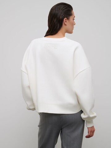 RÆRE by Lorena Rae Sweatshirt 'Lanea' in Weiß