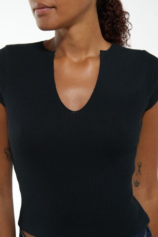 BDG Urban Outfitters Μπλουζάκι 'Nola' σε μαύρο
