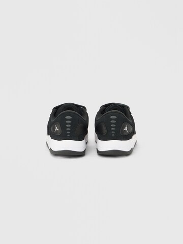 Jordan Низкие кроссовки в Черный