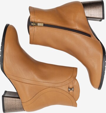 Usha Ankle Boots in Brown