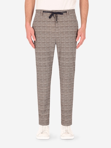 Distretto12 Regular Hose 'York' in Braun: Vorderseite