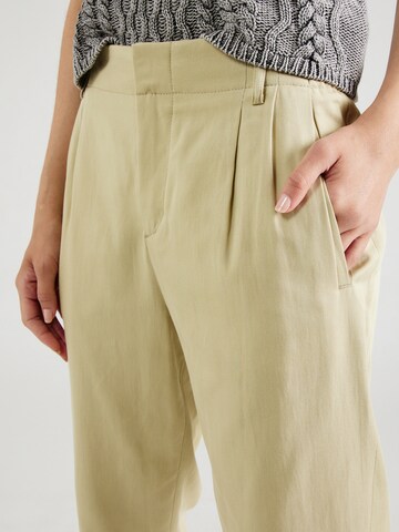 regular Pantaloni con pieghe 'DISPATCH_0' di DRYKORN in giallo