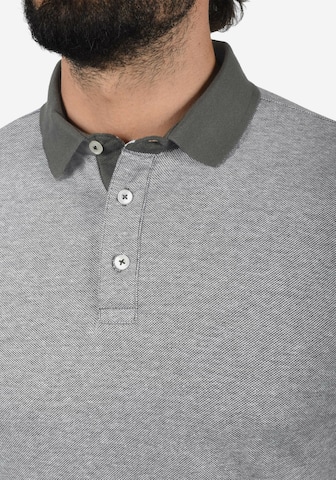 !Solid Poloshirt 'Panos' in Grau