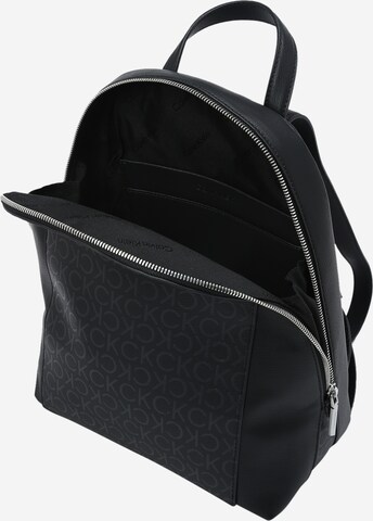 Calvin Klein Rucksack 'Must Dome' in Schwarz