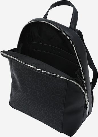 Sac à dos 'Must Dome' Calvin Klein en noir