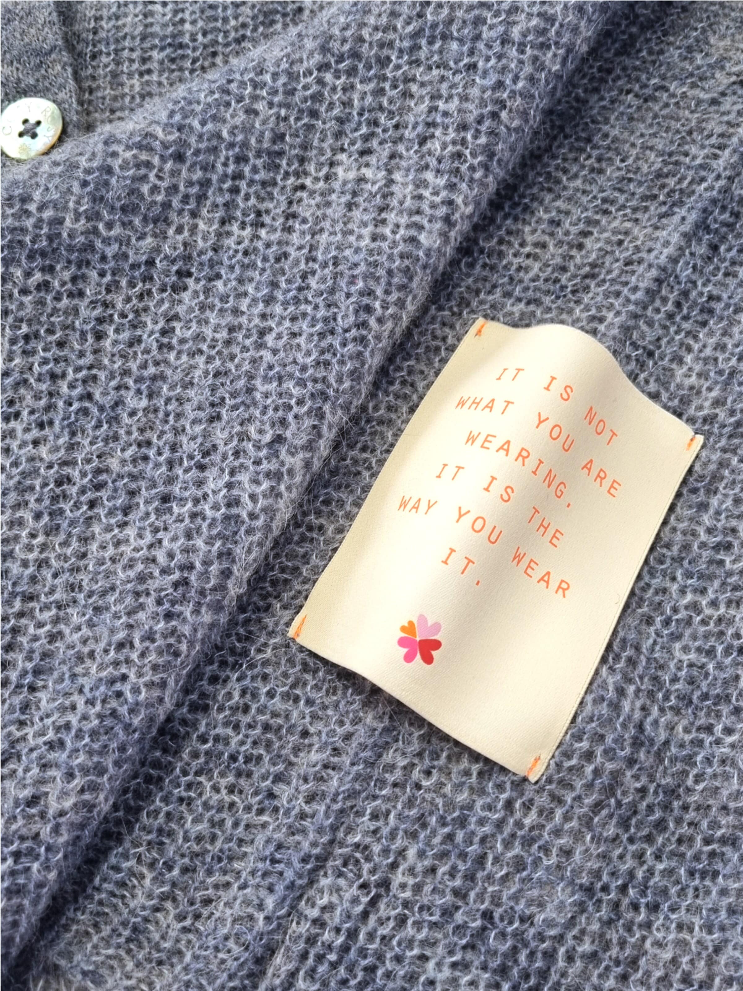 LIKS. Munich Gebreid vest 'Strickjacke leichte Rippenstruktur aus Alpaka-Woll-Mischung - BiancaC' in Blauw