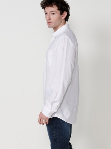 KOROSHI Slim fit Button Up Shirt in White