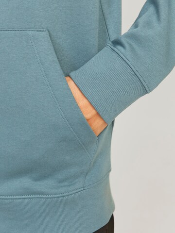 JACK & JONES Zip-Up Hoodie 'JJESTAR' in Blue