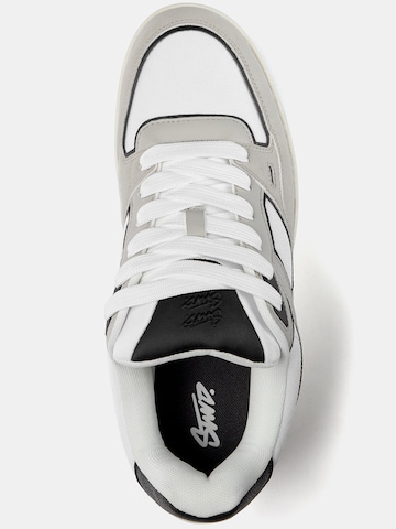 Pull&Bear Låg sneaker i grå