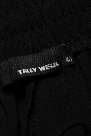 Tally Weijl Shorts L in Schwarz