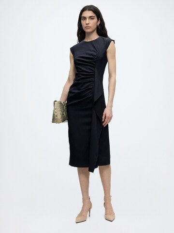 HUGO Εφαρμοστό φόρεμα 'Koleni' σε μαύρο