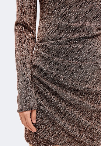 Robe IRO en or