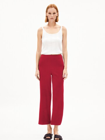 Regular Pantalon ARMEDANGELS en rouge