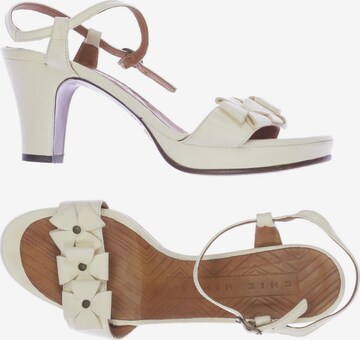Chie Mihara Sandals & High-Heeled Sandals in 38 in White: front
