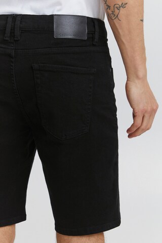 Casual Friday Regular Jeans in Schwarz