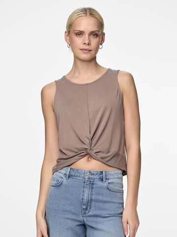 PIECES Top 'PCAnora' in Brown: front