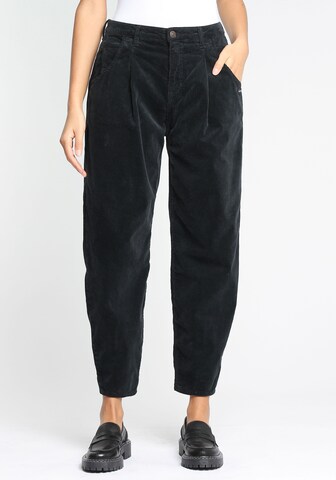 Gang Pleat-Front Pants 'Silvia' in Black: front