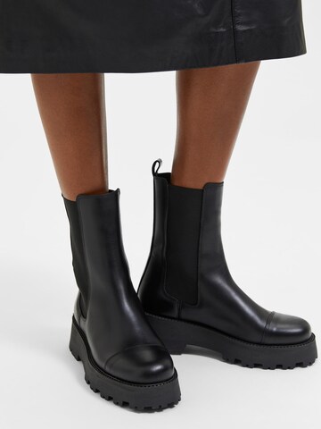 SELECTED FEMME Chelsea boots 'CORA' in Zwart