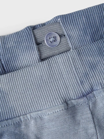 Tapered Pantaloni 'Kifan' di NAME IT in blu