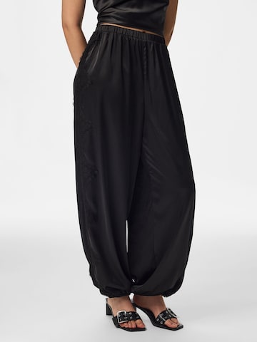 PIECES - Barrel Pantalón 'PCOLLI MW' en negro