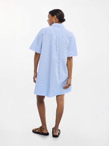 Lola Casademunt - Vestido camisero en azul