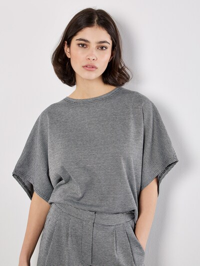 Apricot Top ' ' in Black, Item view